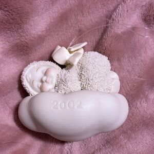 Dept 56… Snow Babies…White Angel on Cloud Ornament… Year 2002… No Box